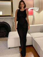 Lang Stram Aftenkjole | Skinnende Detaljer | Elegant Silhuet