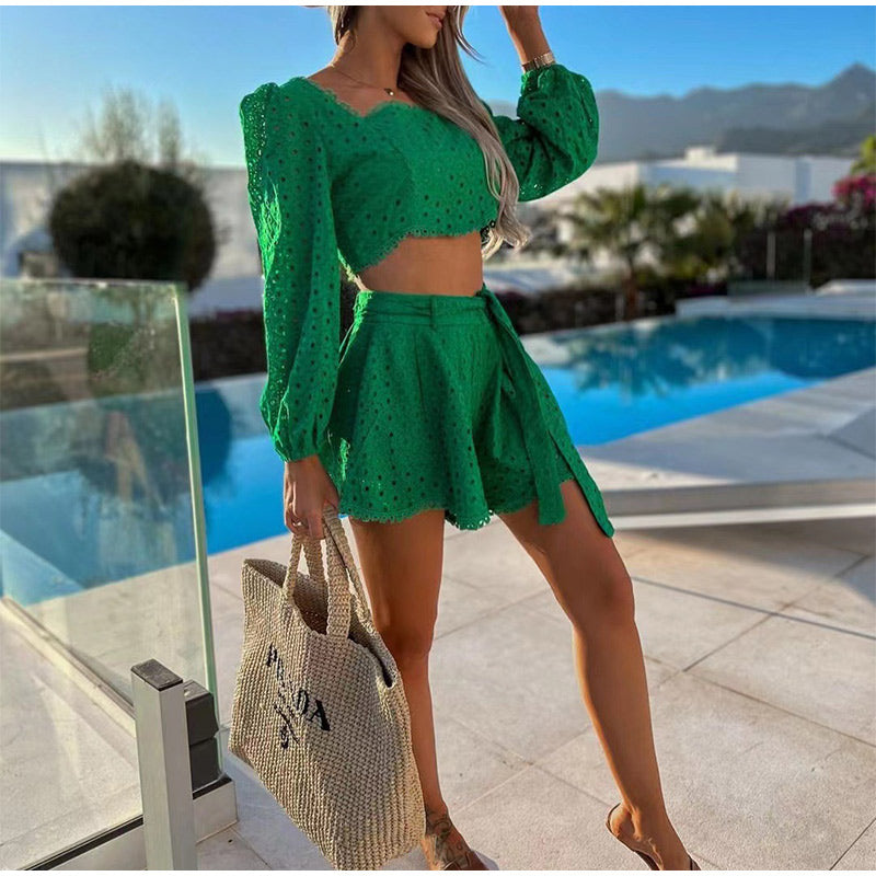 Elena - Blonde Crop Top og Shorts Sæt med pufærmer