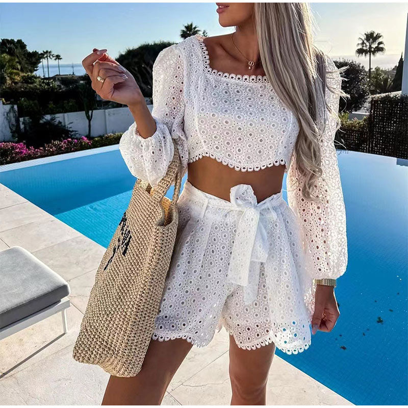 Elena - Blonde Crop Top og Shorts Sæt med pufærmer