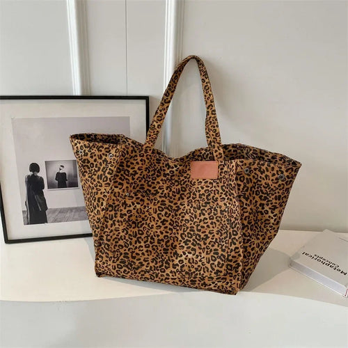 Leila - Oversized Leopard Print Skuldertaske
