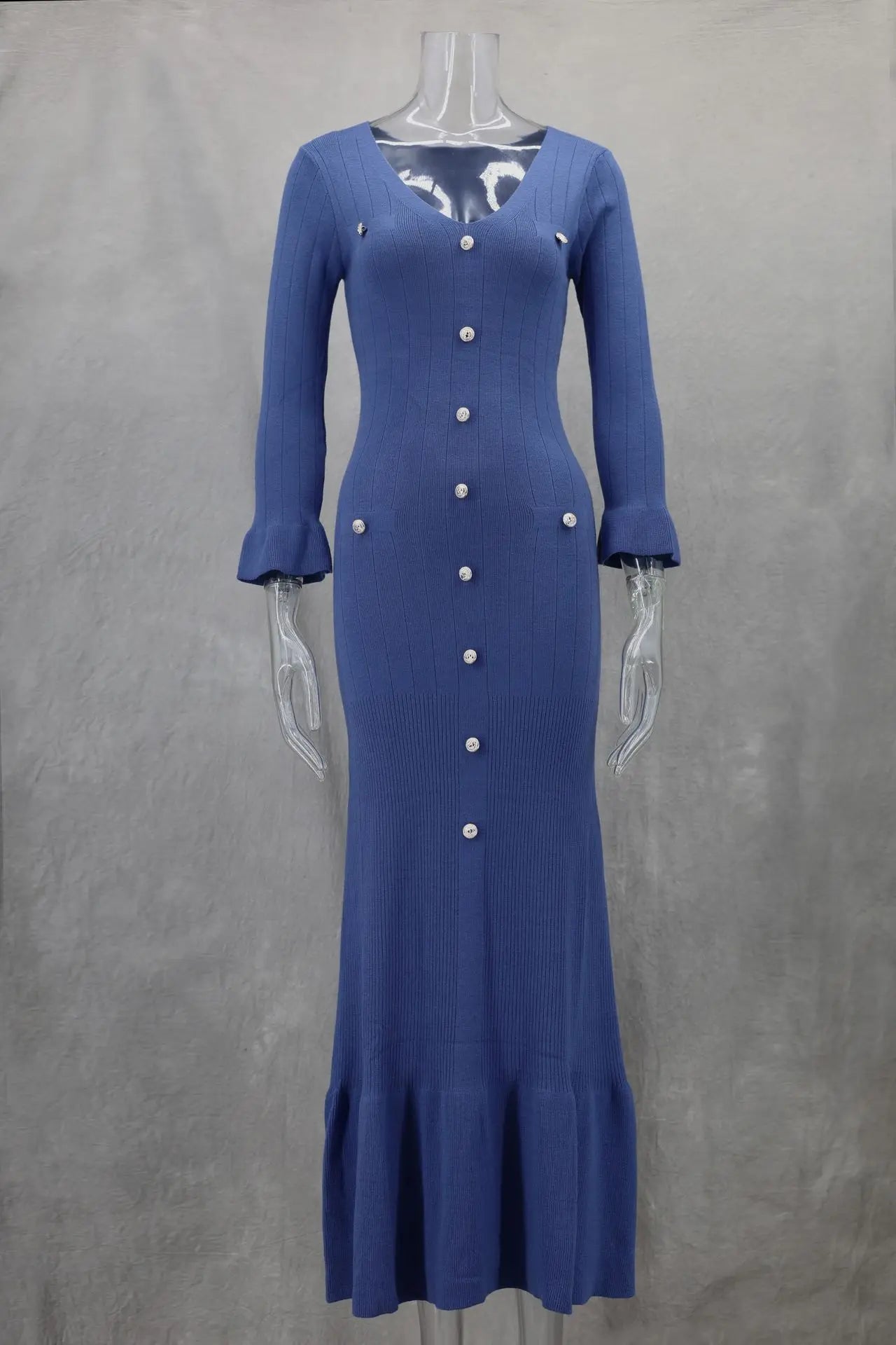 Ribstrikket Maxi Kjole med Knapper | Elegant & Figursyet | Tidløst Design