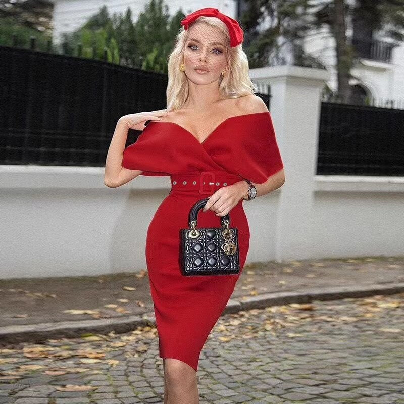 Valentina - Elegant aftenkjole med off-the-shoulder snit og bælte