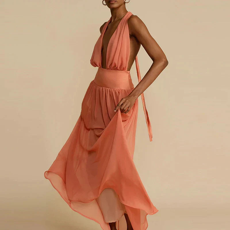 Isabella - Elegant maxikjole med fersken halterneck
