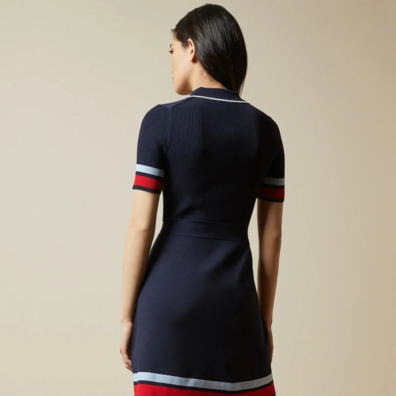 Natalia - Sporty smart kjole med krave