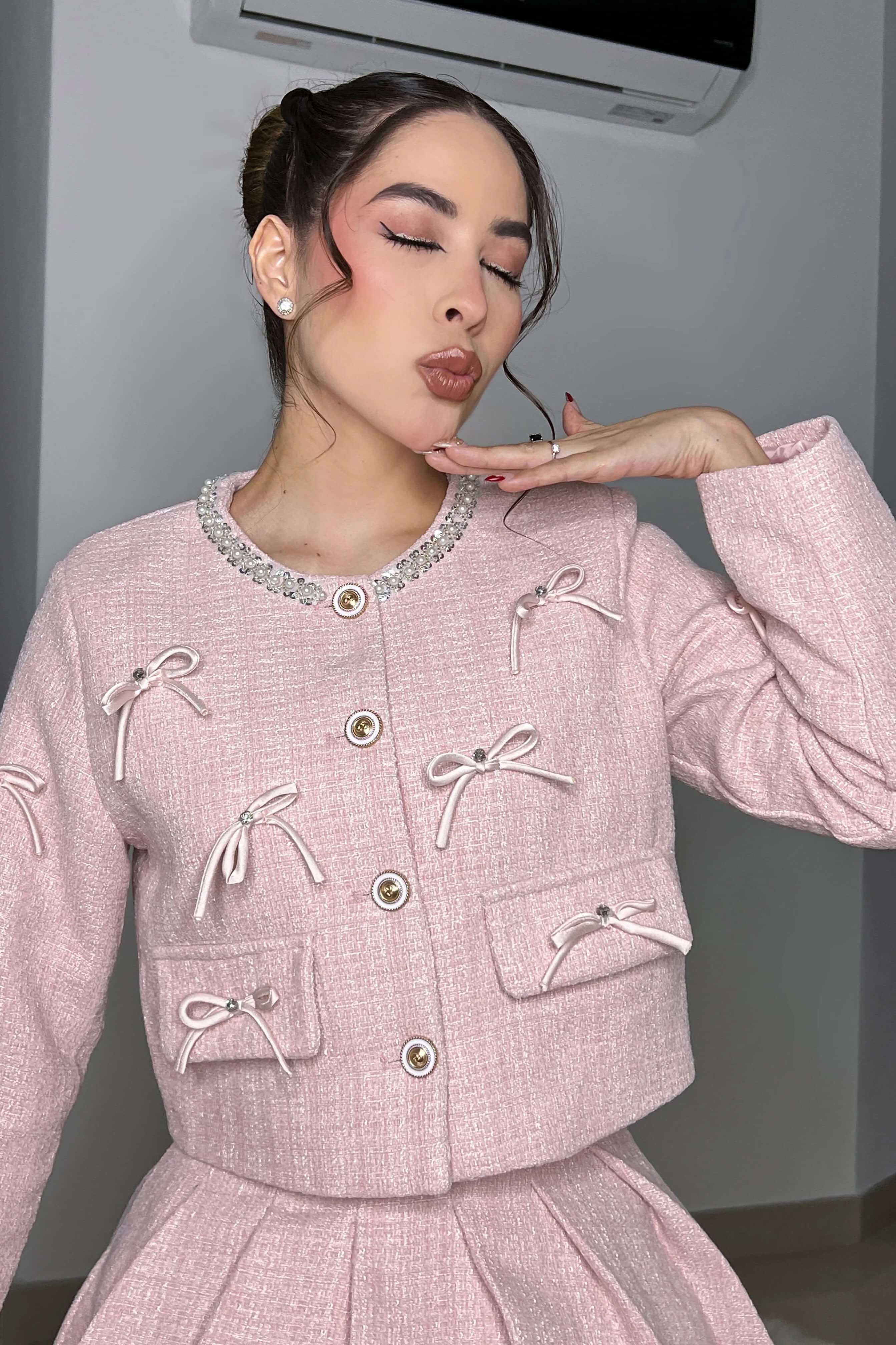 Sæt med Jakke og Plisseret Nederdel | Tweed | Feminin & Sofistikeret