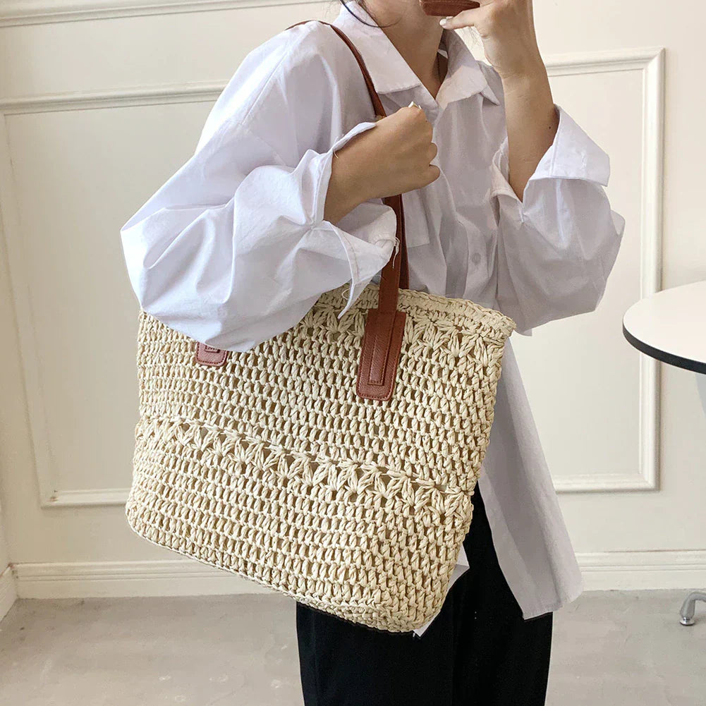 Genevieve - Chic stråtaske med læderremme