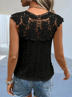 Stilfuld t-shirt til kvinder med blondedetaljer