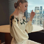 Satinbluse Elegant broderet skjorte - Juniper
