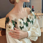 Satinbluse Elegant broderet skjorte - Juniper