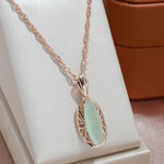 Maribel - Oval cabochon vedhæng med filigran detaljer