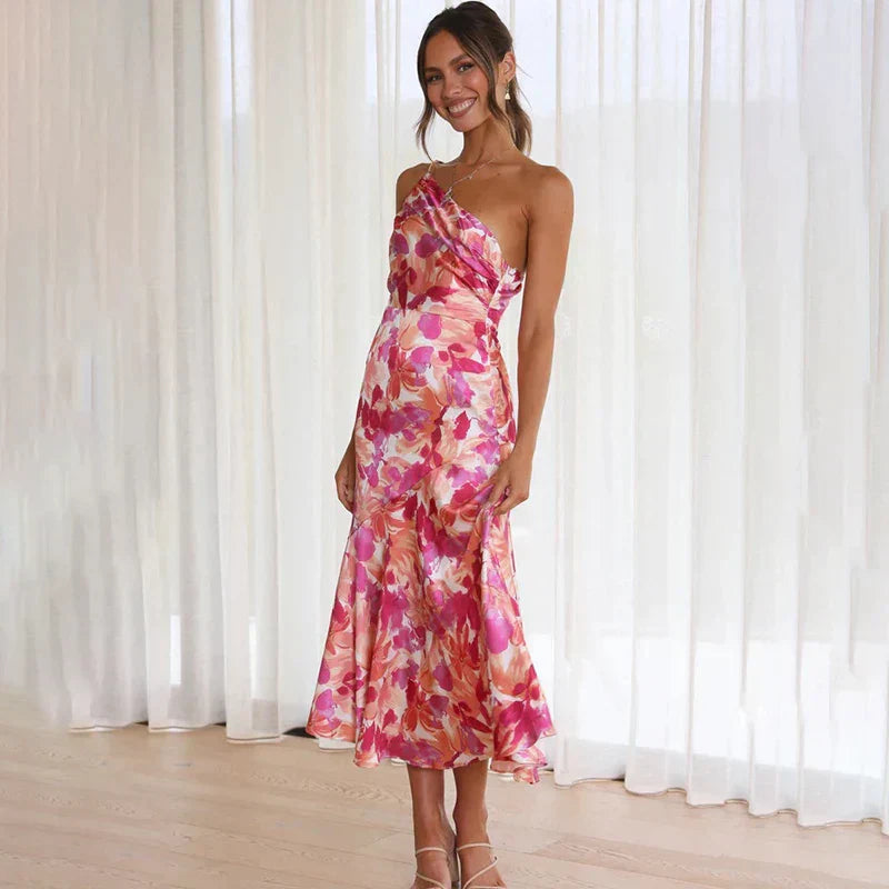 Stella - Kjole med blomsterprint - Iøjnefaldende stil