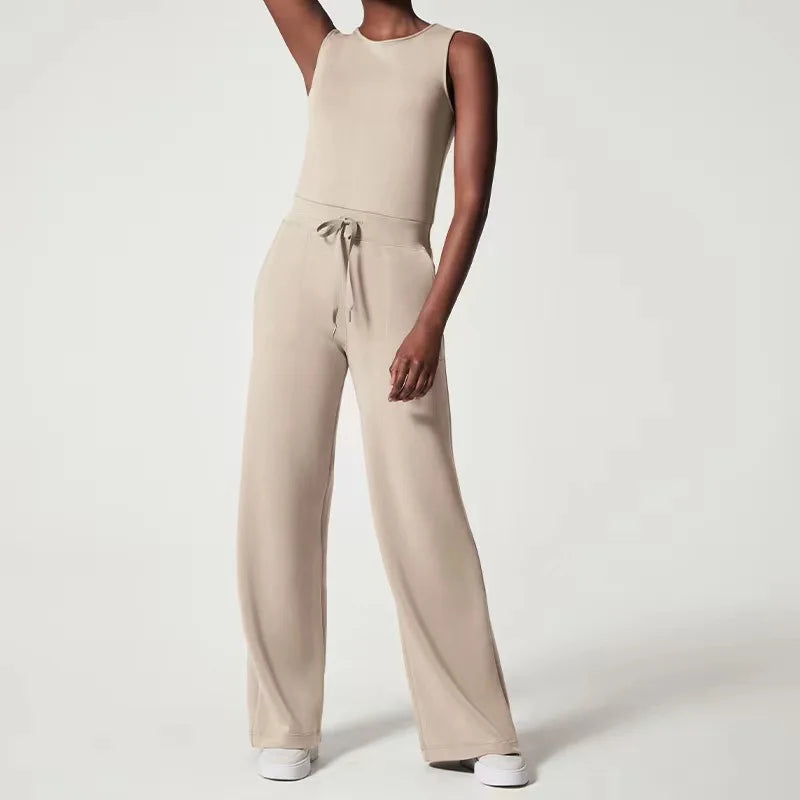 Mia - ærmeløs jumpsuit med brede ben og bindebånd i taljen