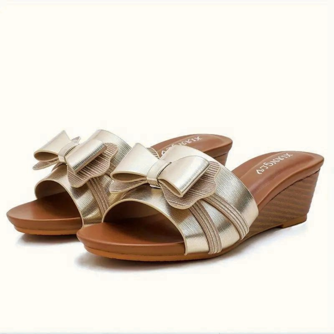 Arabella - Stribede sandaler med sløjfedetalje