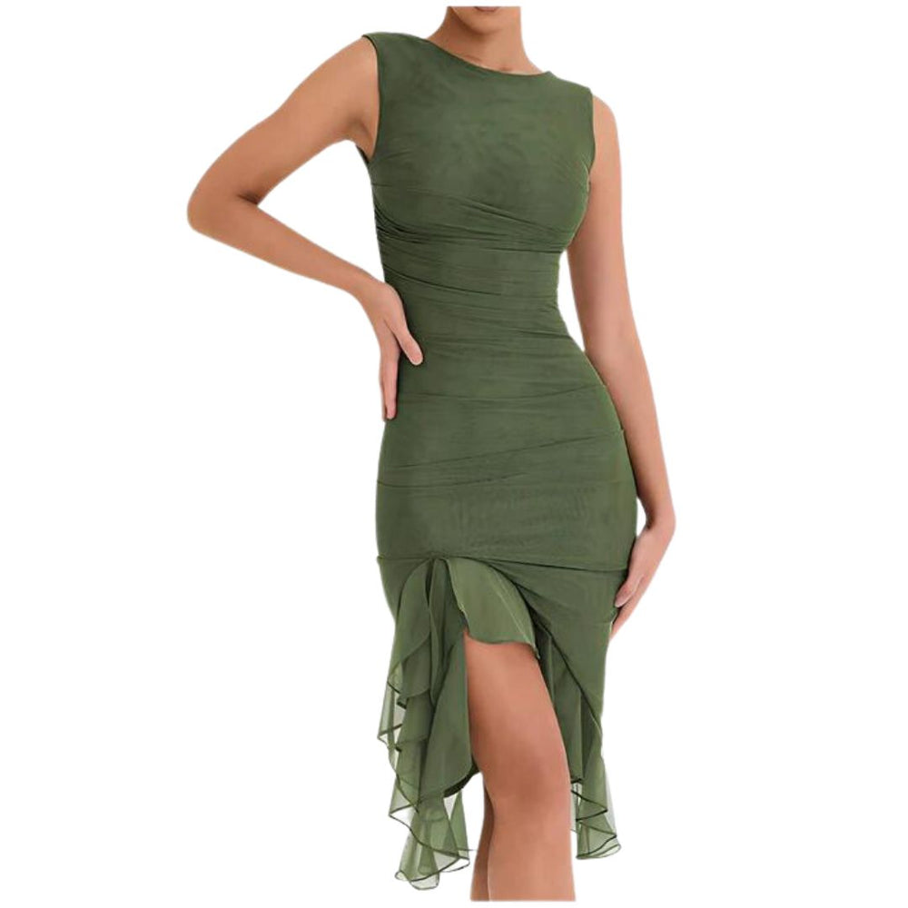 Ella - Elegant Rynket Midi Kjole med Asymmetrisk Flæsekant