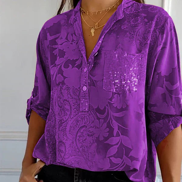 Moderigtig Top Med V-Hals Og Trendy Print Til Kvinder