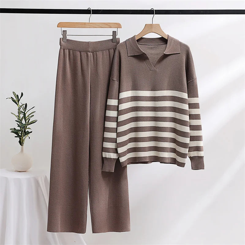Genevieve - Stribet sweater og buksesæt med brede ben