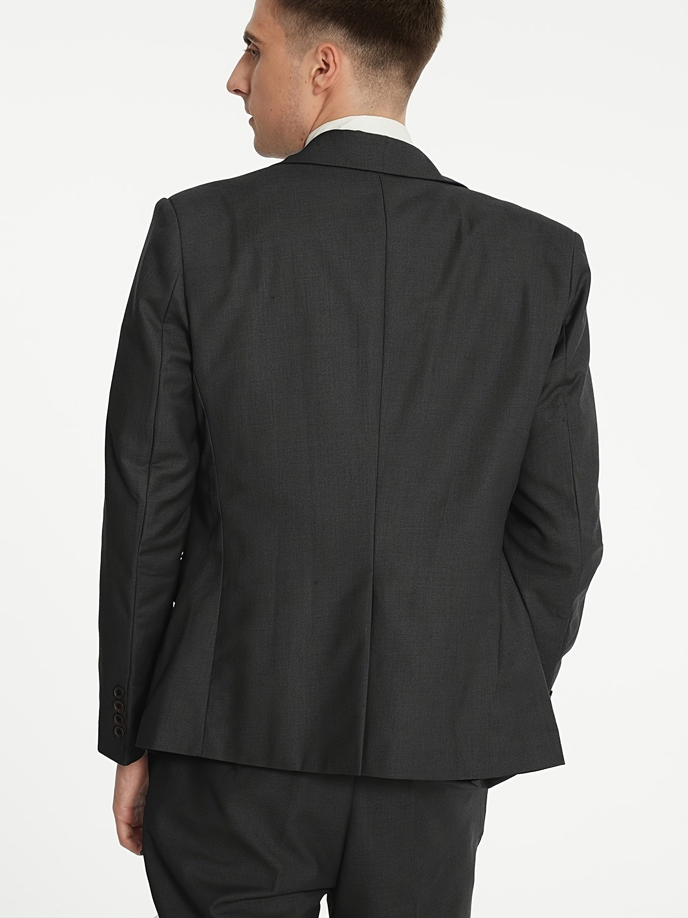 Tobias - 3-delt sæt til mænd bestående af en enkel business-blazer, vest og bukser