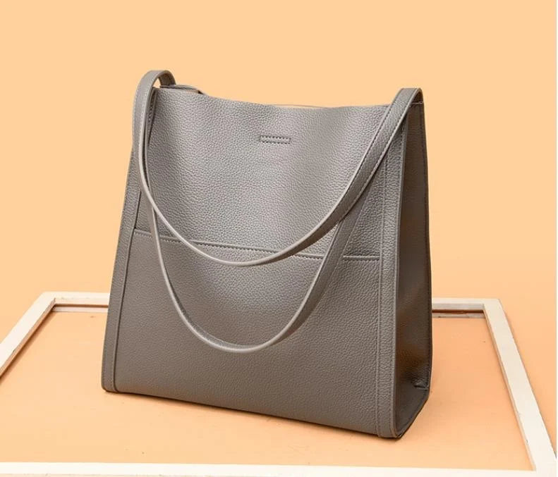 Jula - Ensfarvet crossbody-taske i ægte læder