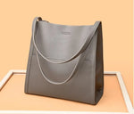 Jula - Ensfarvet crossbody-taske i ægte læder