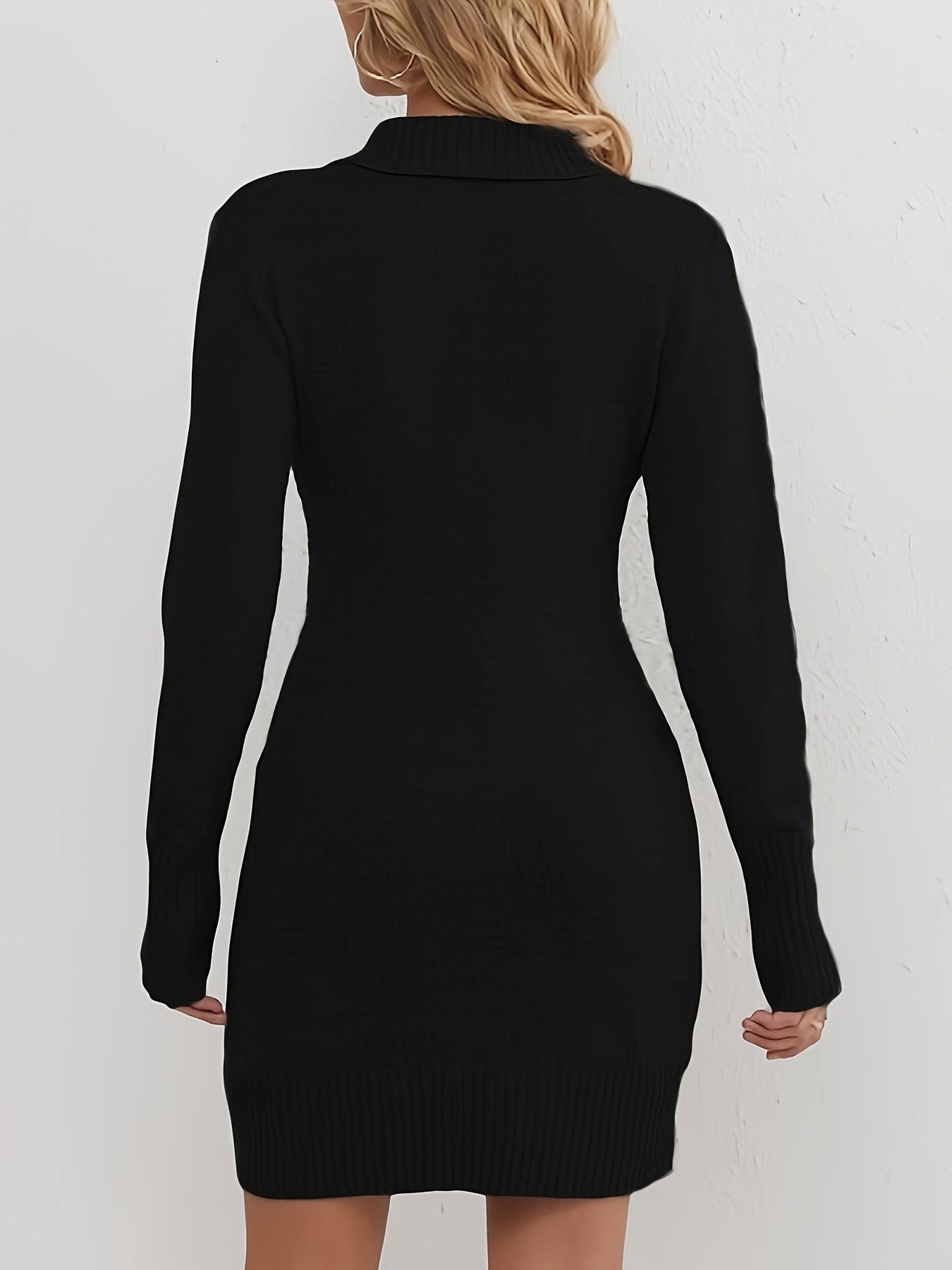 Strikkjole med Asymmetrisk Krave | Elegant & Varm | Tidløst Design
