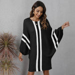 Aria - Oversized strik poncho med stribet accent