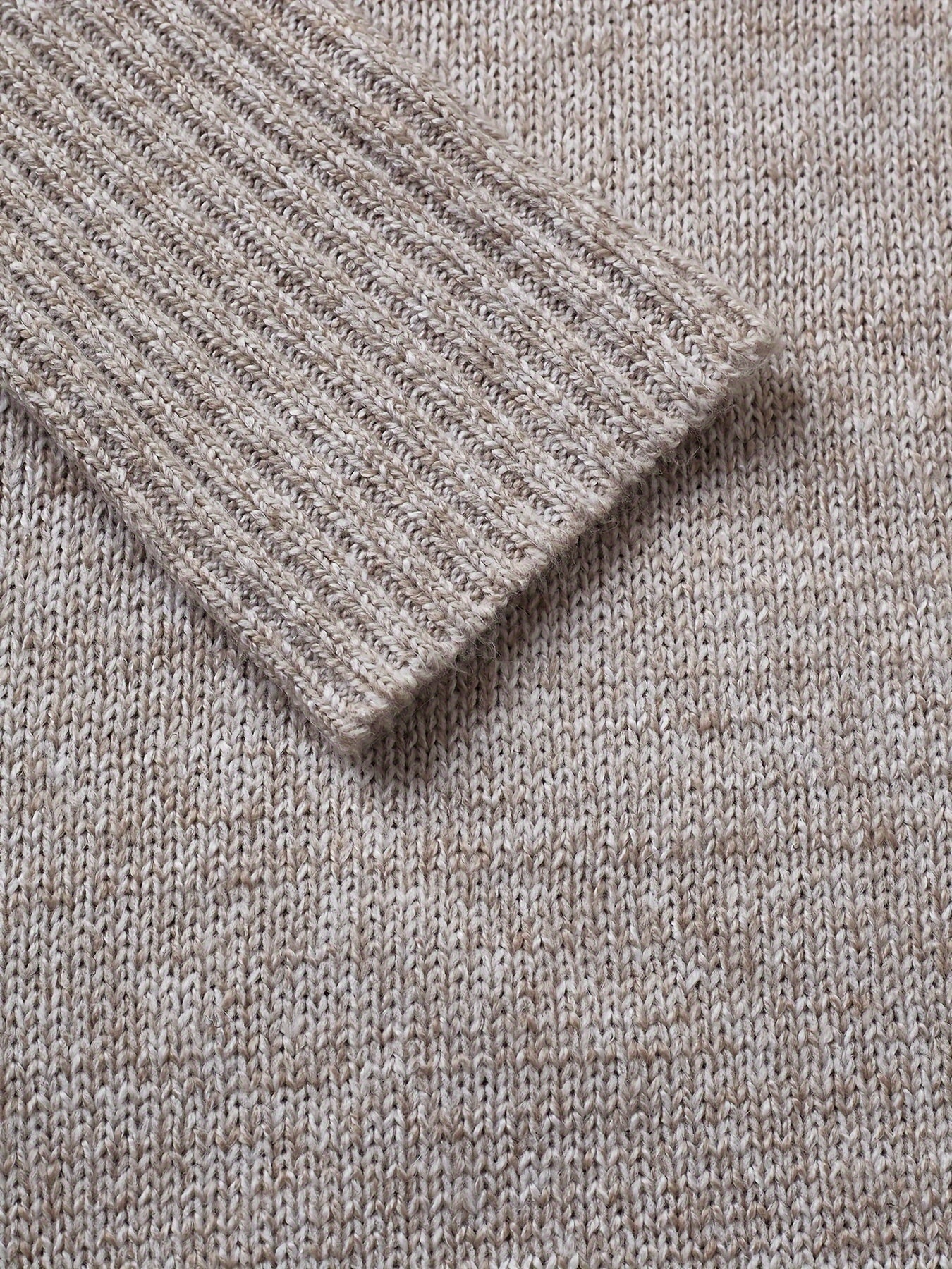 Strikkjole med Asymmetrisk Krave | Elegant & Varm | Tidløst Design