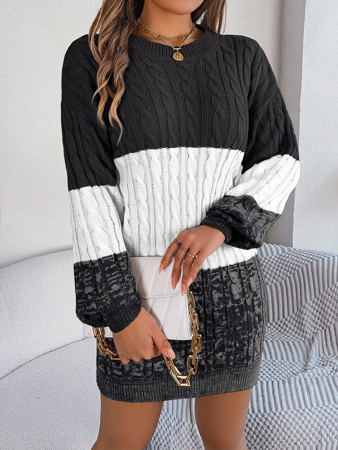 Strikket Sweaterkjole | Kabelstrik & Farveblok | Komfort & Stil
