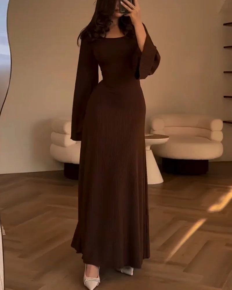 Maine - Elegant kjole med lange ærmer