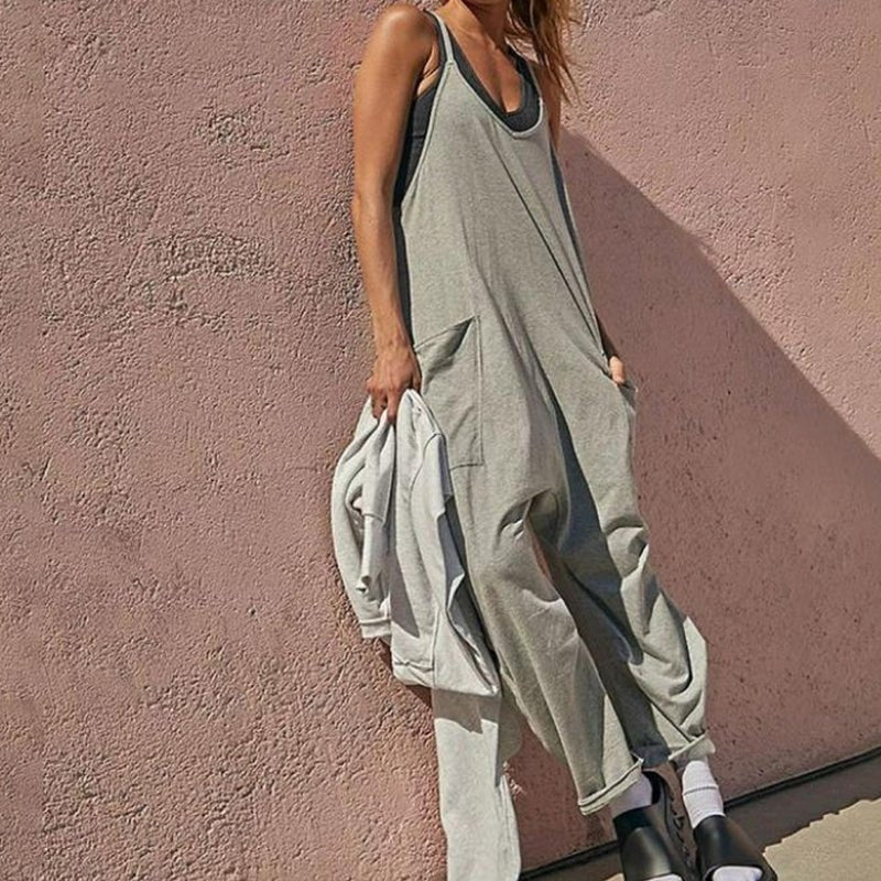 Celine | Almindelig Jumpsuit med V-udskæring og lommer