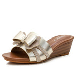 Arabella - Stribede sandaler med sløjfedetalje
