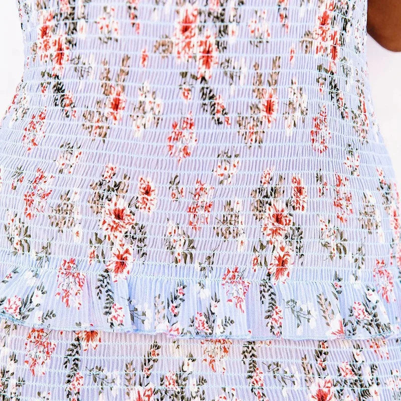 Catalina - lagdelt midikjole med flæse med off-the-shoulder design