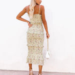 Catalina - lagdelt midikjole med flæse med off-the-shoulder design