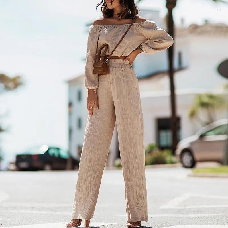 Helena off-the-shoulder crop top og brede ben bukser sæt