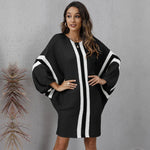 Aria - Oversized strik poncho med stribet accent