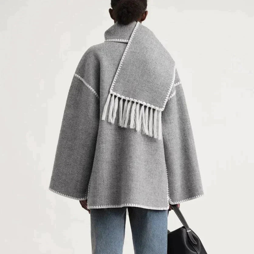 Ebba stilfuld mode tørklædejakke