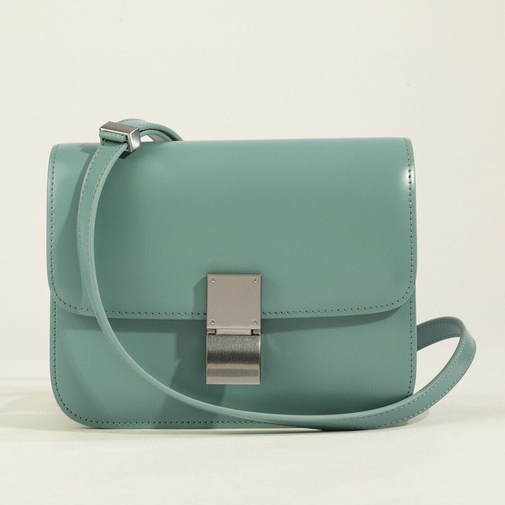 Emma - Klassisk skuldertaske med flap