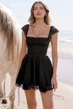 Kyra - Elegant kort midi-solkjole