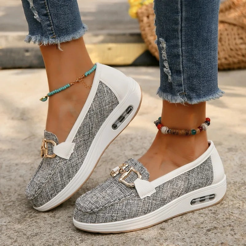 Eva - Chic tweed slip-on sneakers med spænde detalje