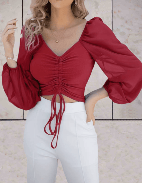 Rød cropped bluse med rynker