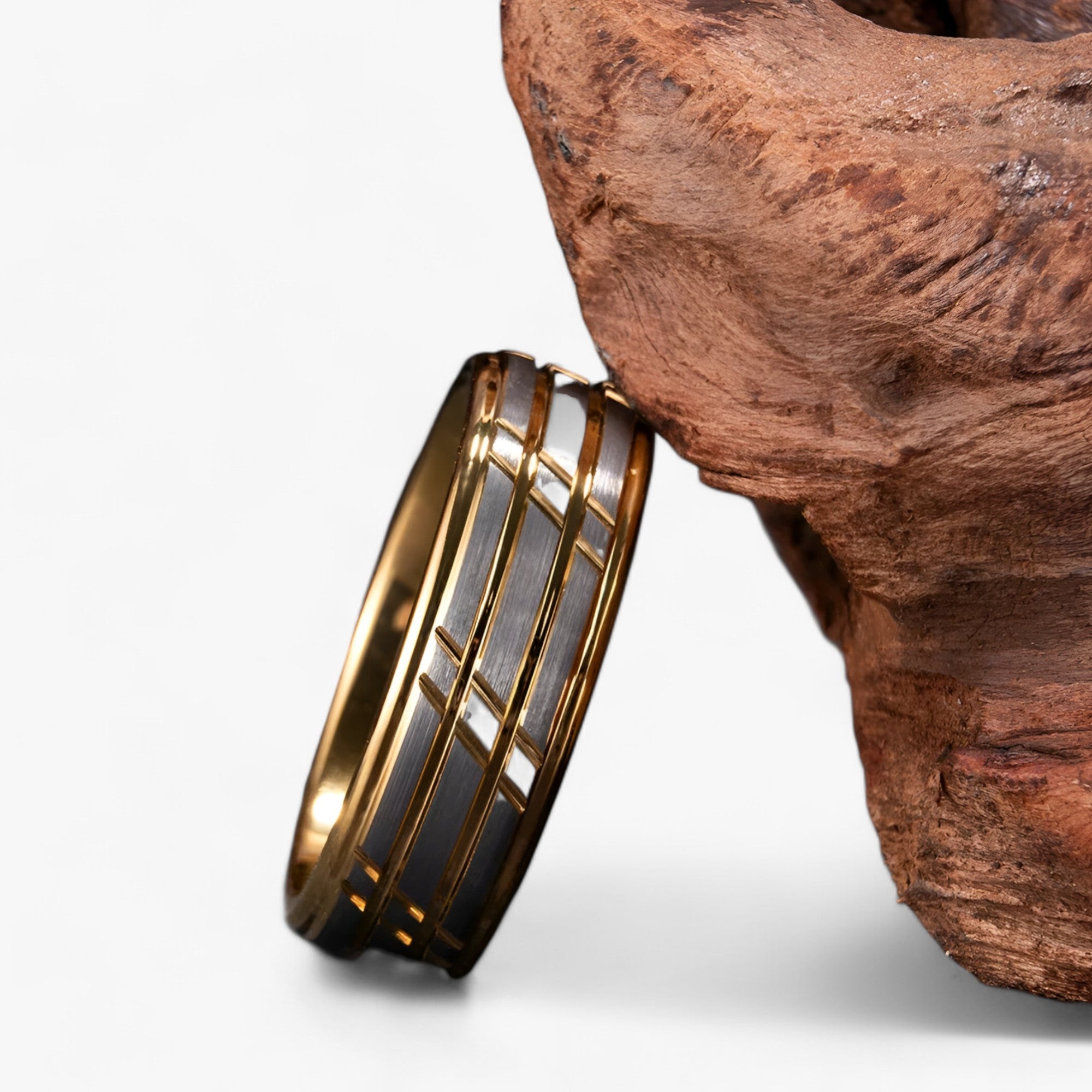 GOLDIE | Elegant Tungsten Ring - Perfekt Blandning af Stil og Holdbarhed
