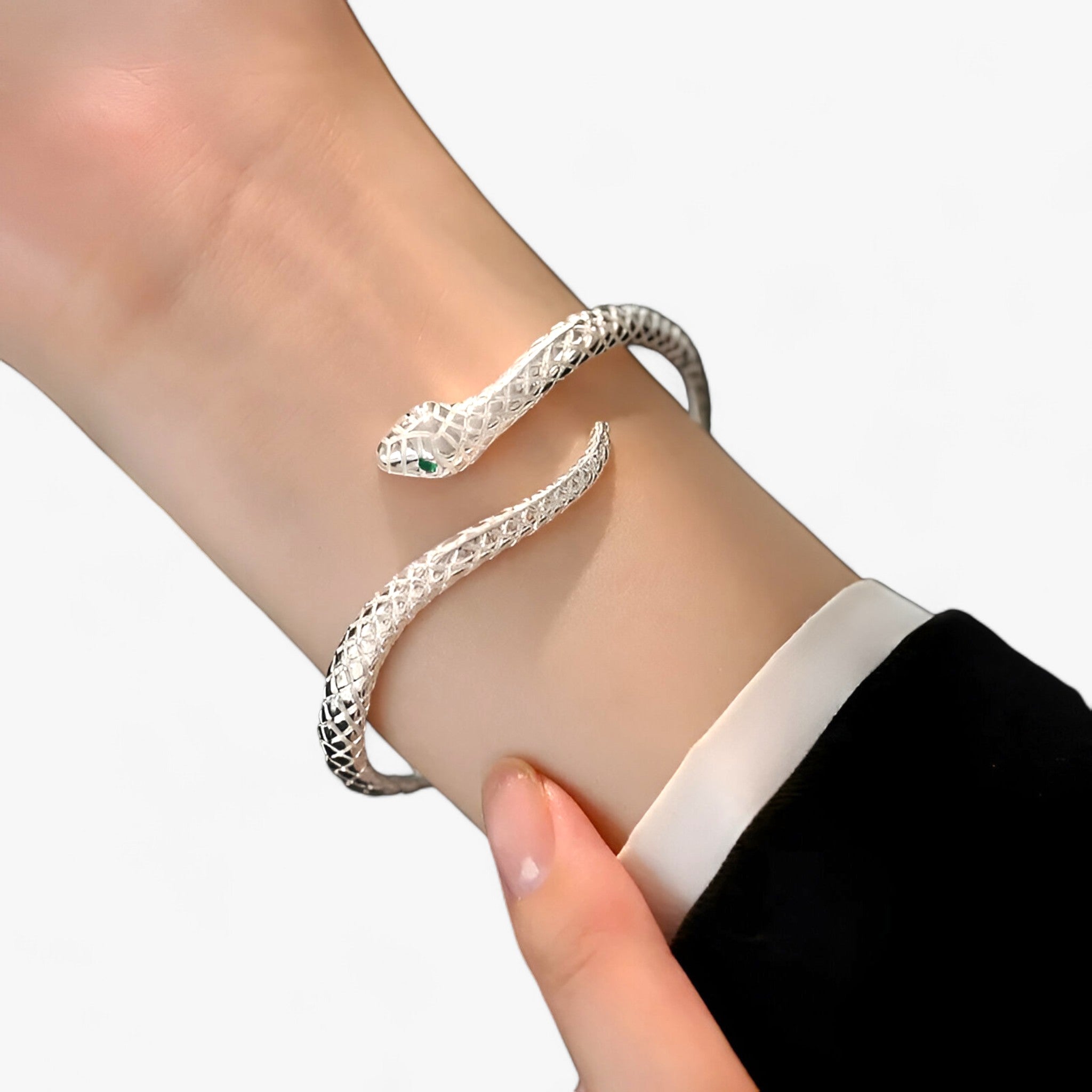 Hannah | Slangearmbånd – charme og elegant sølv
