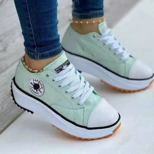 Avery - Afslappede lærredssneakers med snøredesign