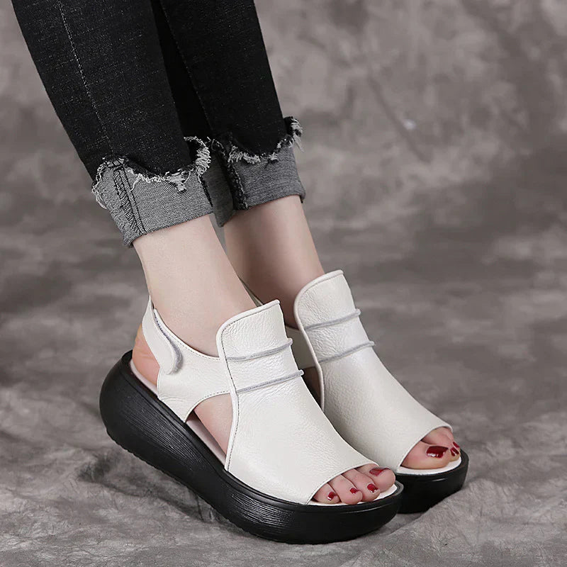 Samantha - sandaler med tyk sål og velcrolukning