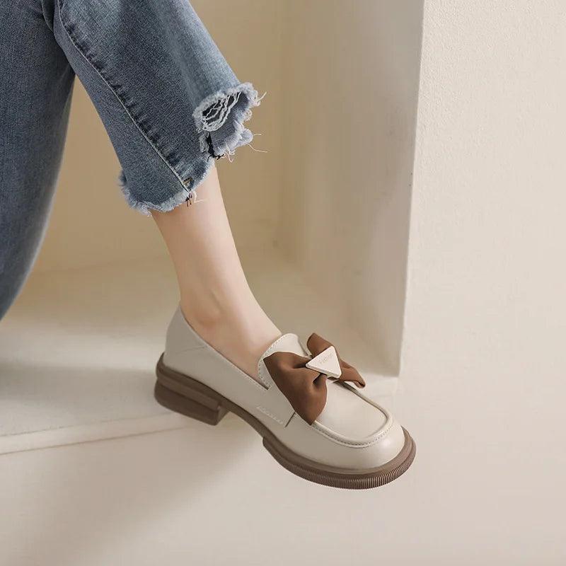 Bianca - Elegante Slipper mit Schleifen Akzent