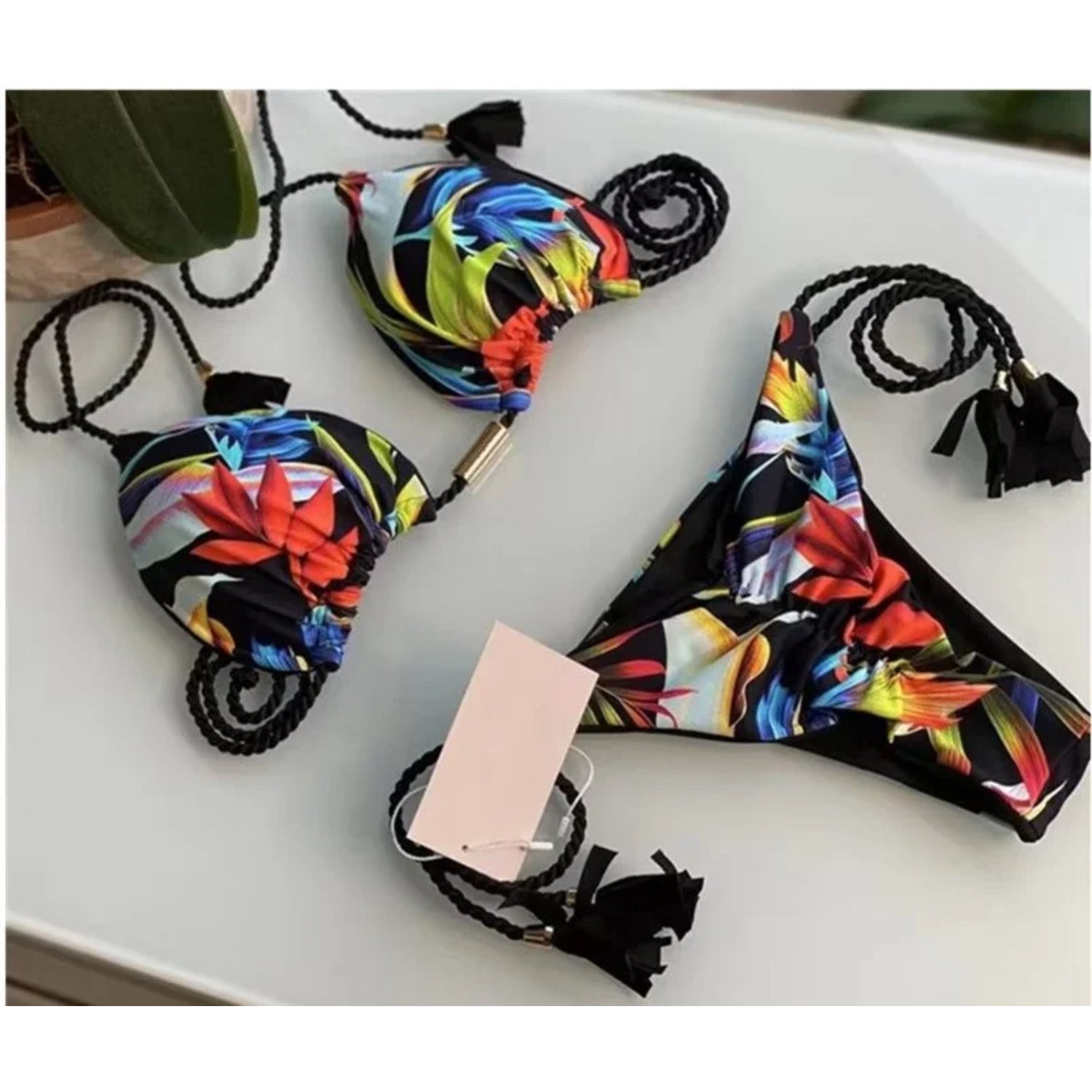 MODA Blomsterprint flettet trepunkts split bikinier